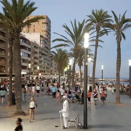Apartamento Kitsch Centro Playa -beachfront * טורבייחה